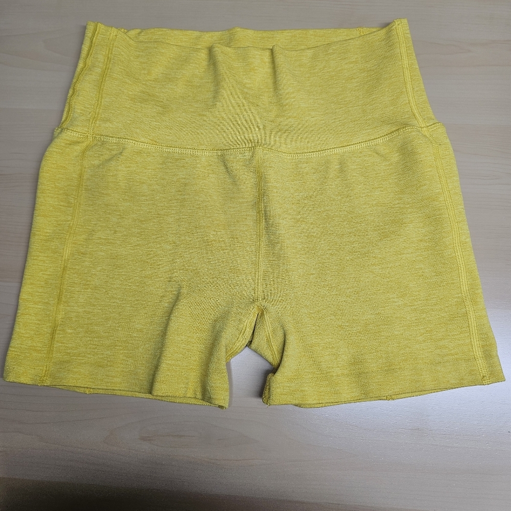 ALPHALETE shorts *flawed*
